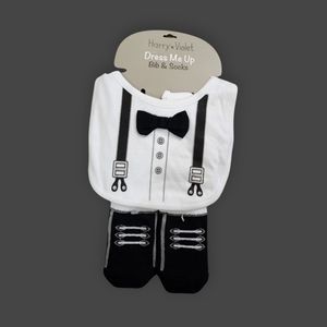 🆕️ Dress-Me-Up Bib & Socks